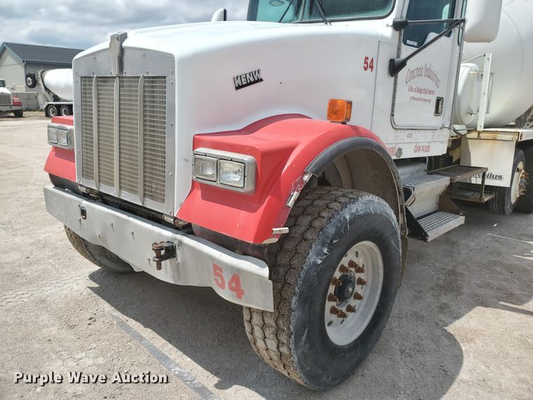 image for item GM9266 1999 Kenworth W900S  ready mix truck