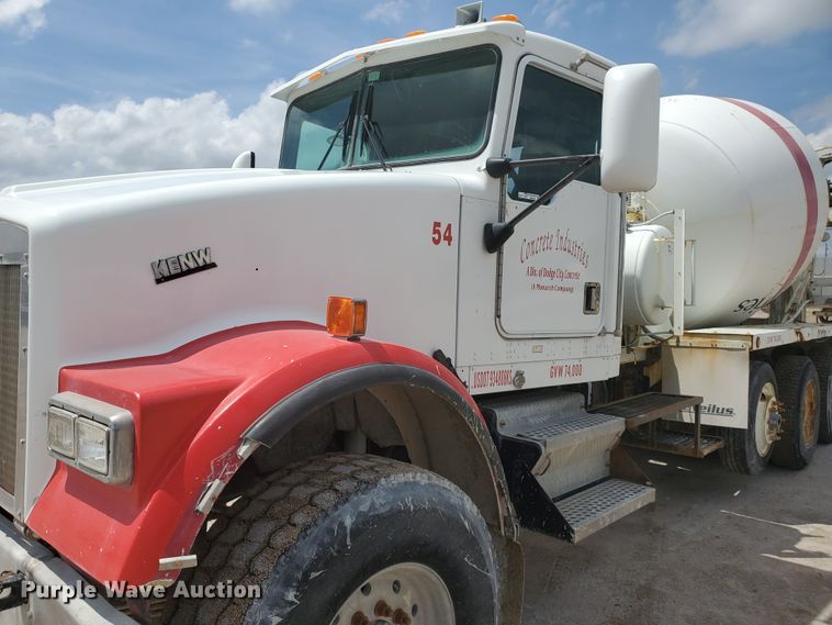 image for item GM9266 1999 Kenworth W900S  ready mix truck