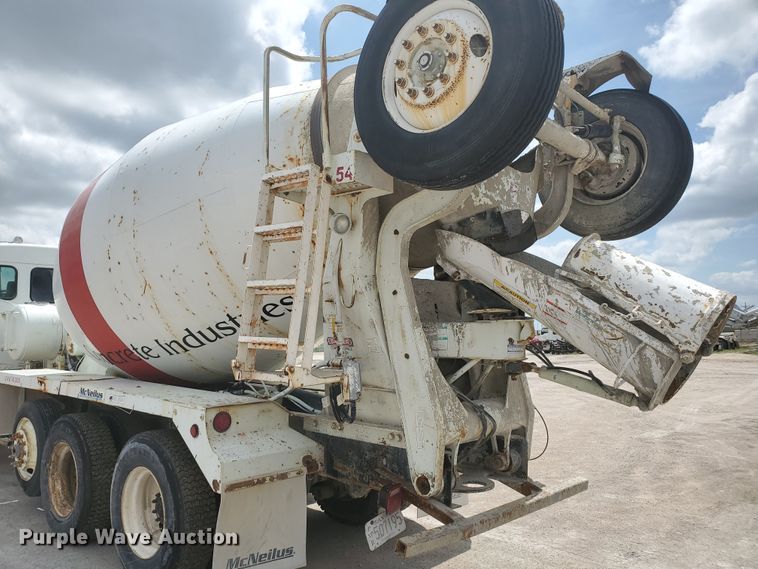 image for item GM9266 1999 Kenworth W900S  ready mix truck