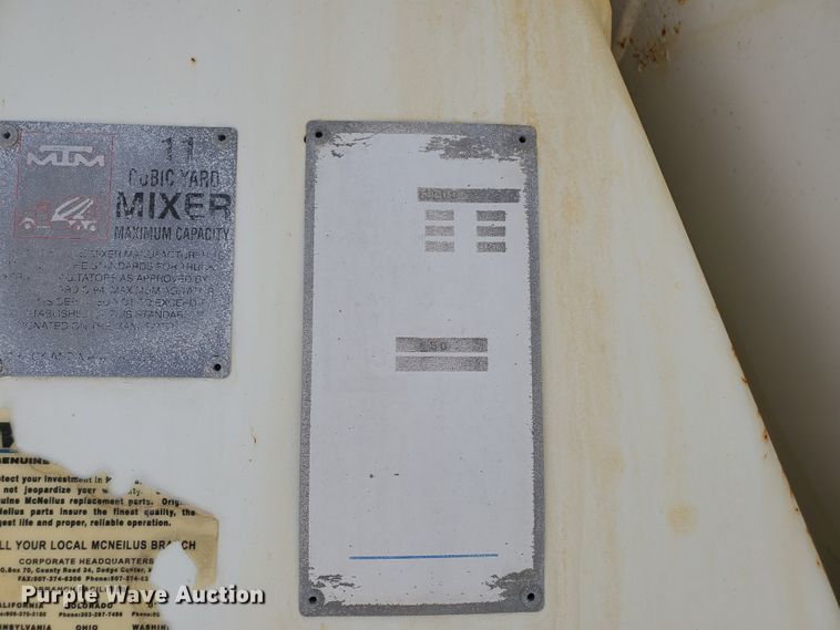 image for item GM9266 1999 Kenworth W900S  ready mix truck