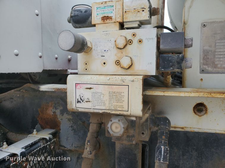 image for item GM9266 1999 Kenworth W900S  ready mix truck