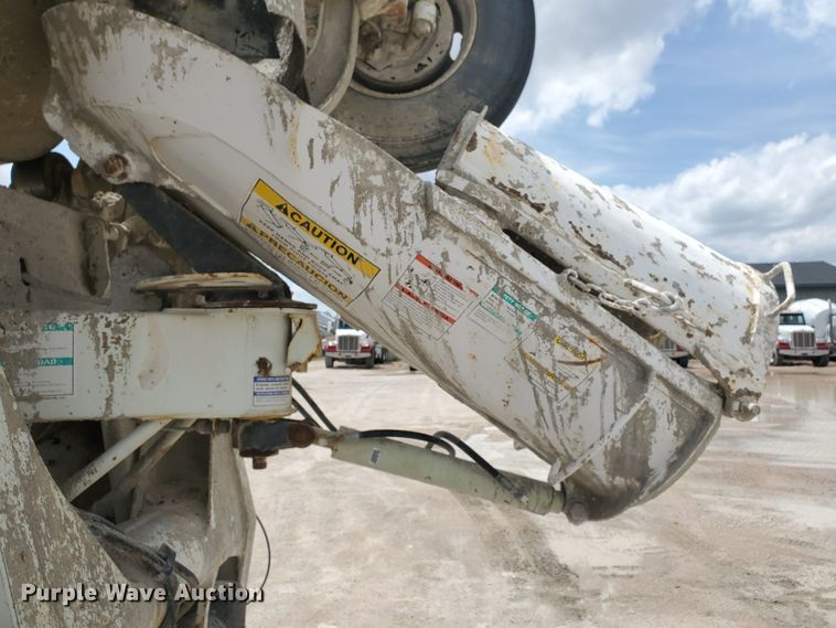 image for item GM9266 1999 Kenworth W900S  ready mix truck