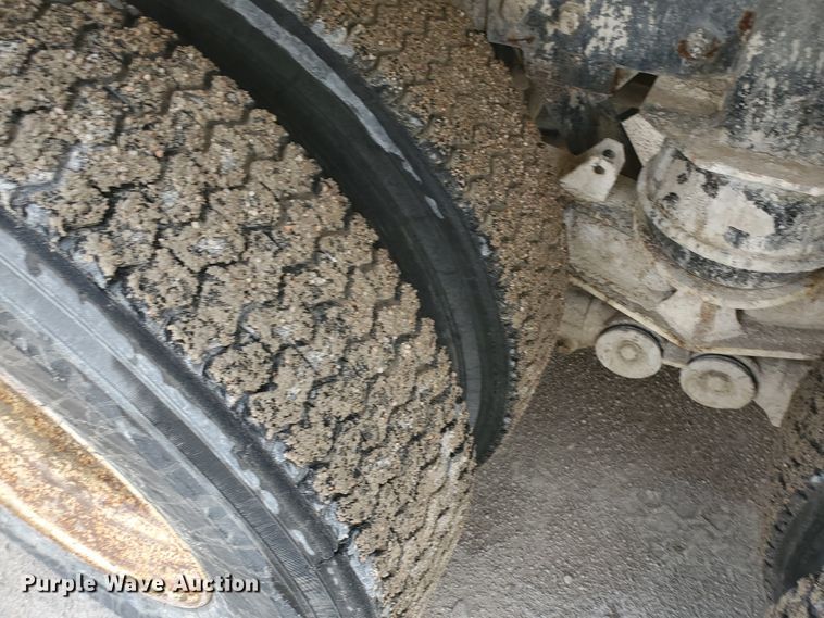 image for item GM9266 1999 Kenworth W900S  ready mix truck