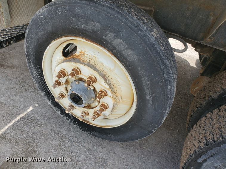 image for item GM9266 1999 Kenworth W900S  ready mix truck