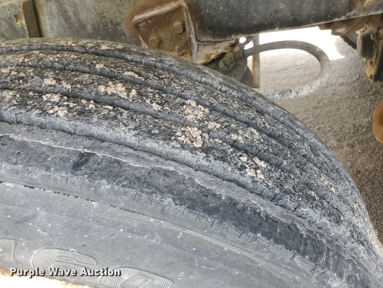 image for item GM9266 1999 Kenworth W900S  ready mix truck