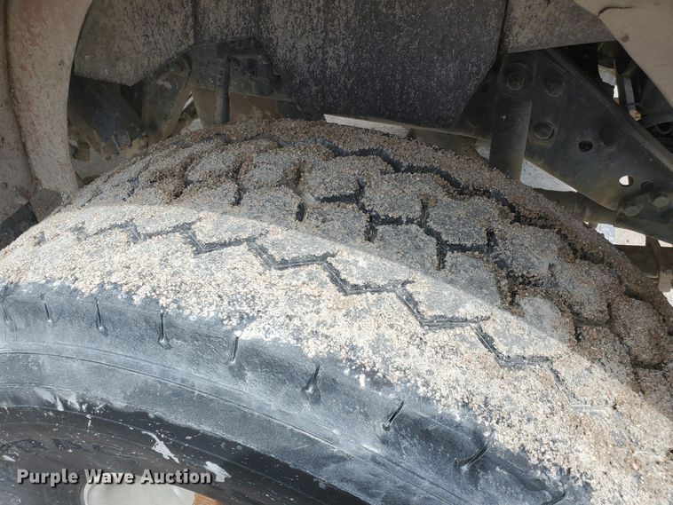 image for item GM9266 1999 Kenworth W900S  ready mix truck