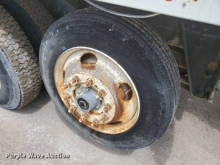 image for item GM9266 1999 Kenworth W900S  ready mix truck