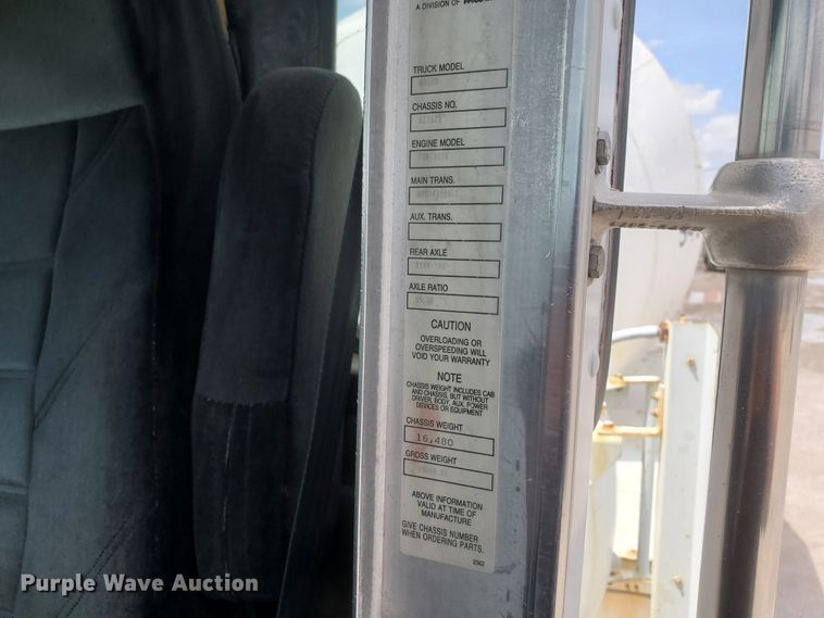 image for item GM9266 1999 Kenworth W900S  ready mix truck