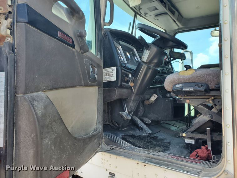 image for item GM9267 2007 Kenworth W900B  ready mix truck