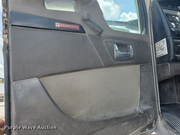 image for item GM9267 2007 Kenworth W900B  ready mix truck