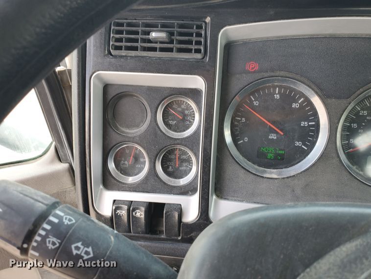 image for item GM9267 2007 Kenworth W900B  ready mix truck