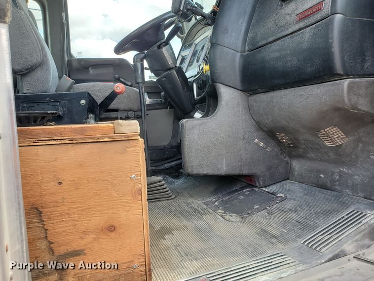 image for item GM9267 2007 Kenworth W900B  ready mix truck