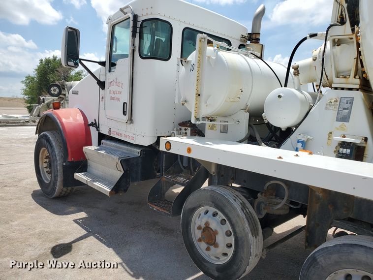 image for item GM9267 2007 Kenworth W900B  ready mix truck