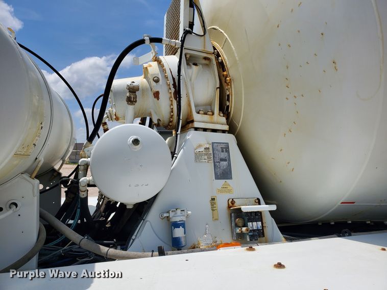 image for item GM9267 2007 Kenworth W900B  ready mix truck