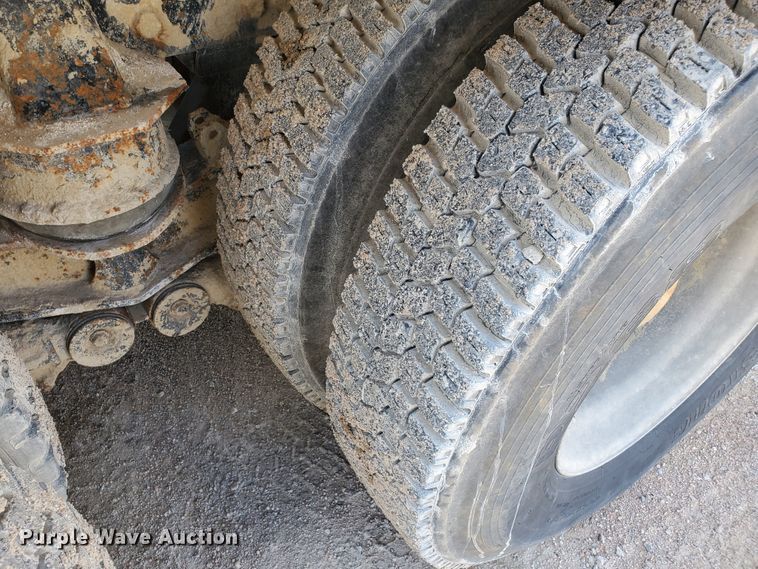 image for item GM9267 2007 Kenworth W900B  ready mix truck