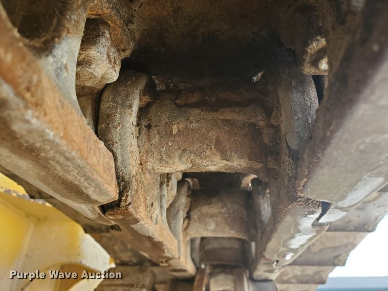 image for item GM9269 2006 John Deere 650J XLT  dozer