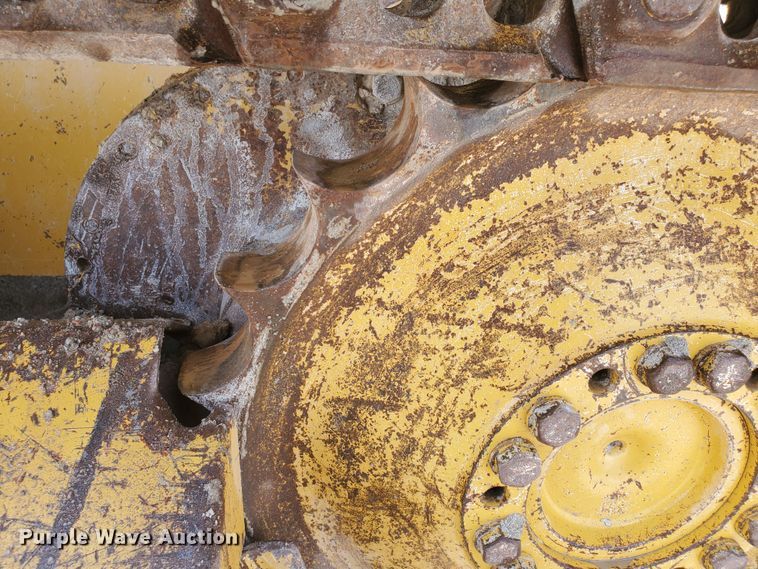 image for item GM9269 2006 John Deere 650J XLT  dozer