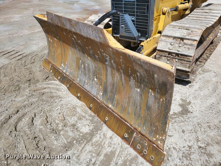 image for item GM9269 2006 John Deere 650J XLT  dozer