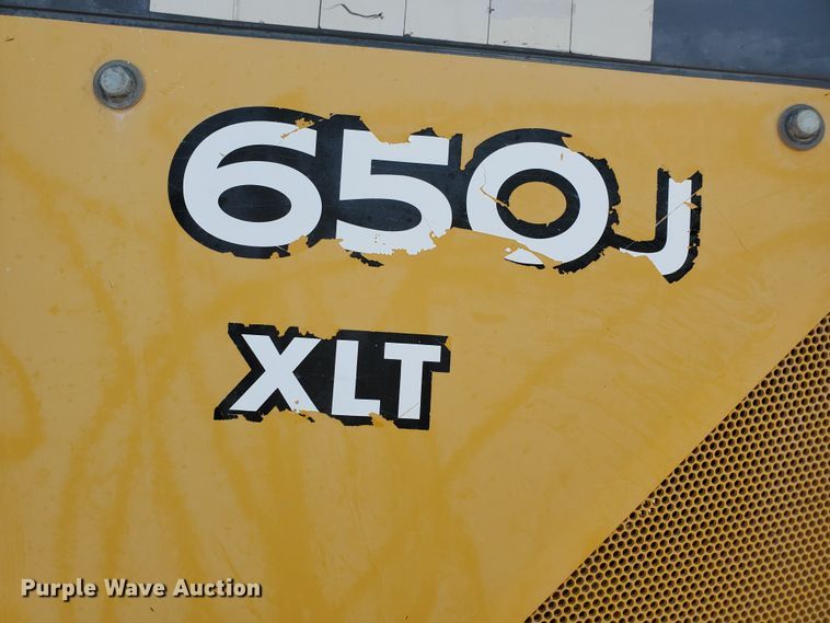 image for item GM9269 2006 John Deere 650J XLT  dozer