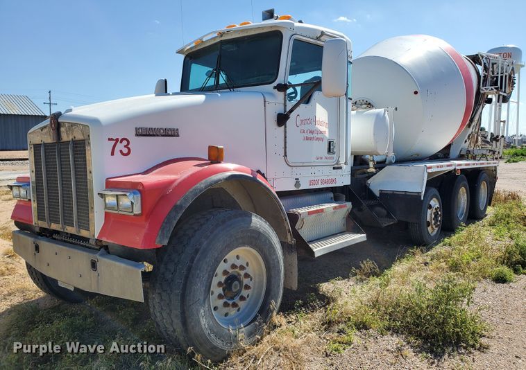 image for item GM9289 2001 Kenworth T800  ready mix truck