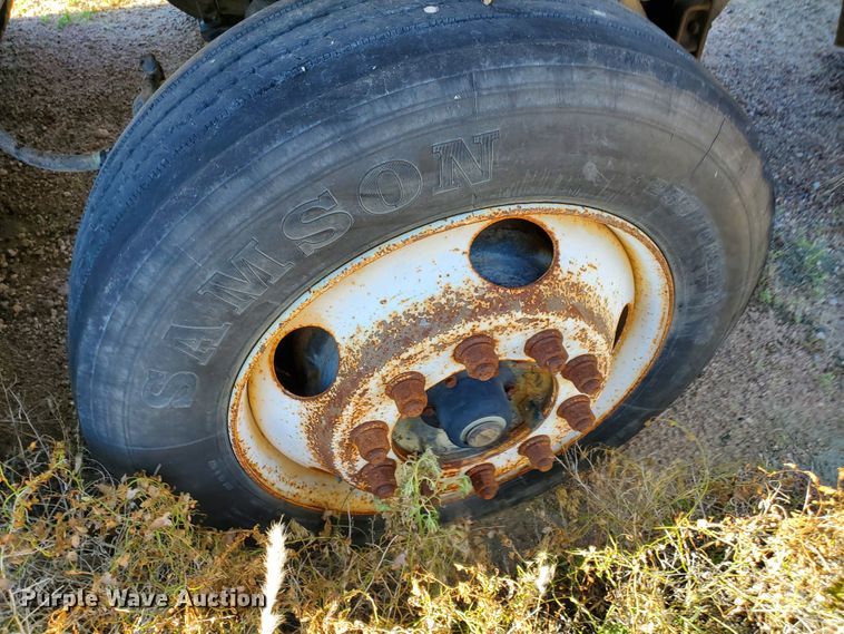 image for item GM9289 2001 Kenworth T800  ready mix truck