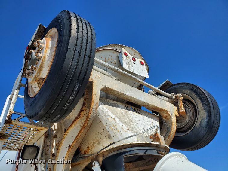 image for item GM9289 2001 Kenworth T800  ready mix truck