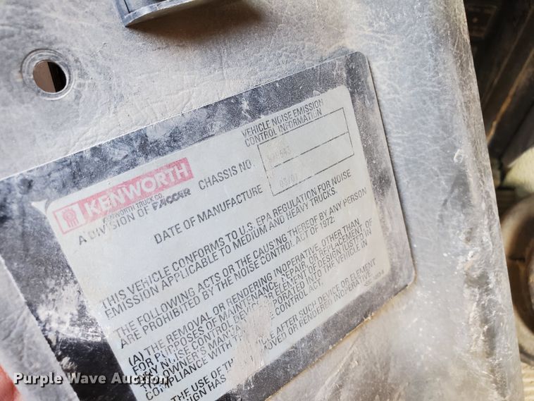 image for item GM9289 2001 Kenworth T800  ready mix truck