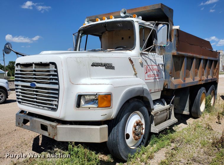 image for item GM9291 1988 Ford L9000 AeroMax  dump truck