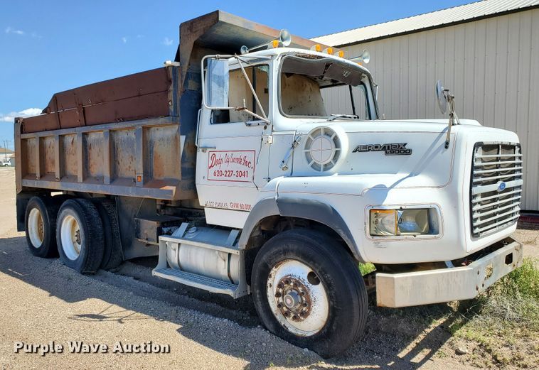 image for item GM9291 1988 Ford L9000 AeroMax  dump truck