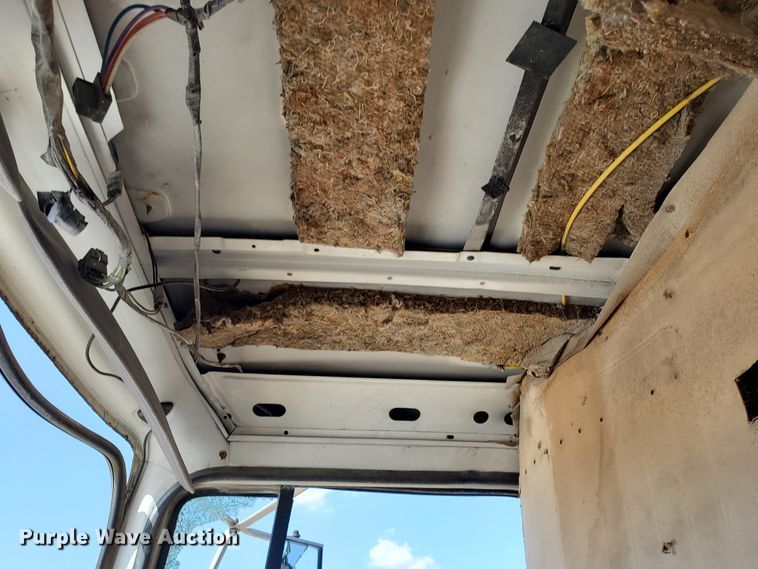 image for item GM9291 1988 Ford L9000 AeroMax  dump truck