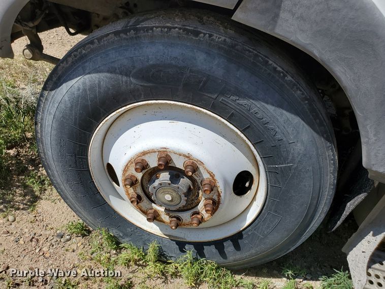 image for item GM9291 1988 Ford L9000 AeroMax  dump truck