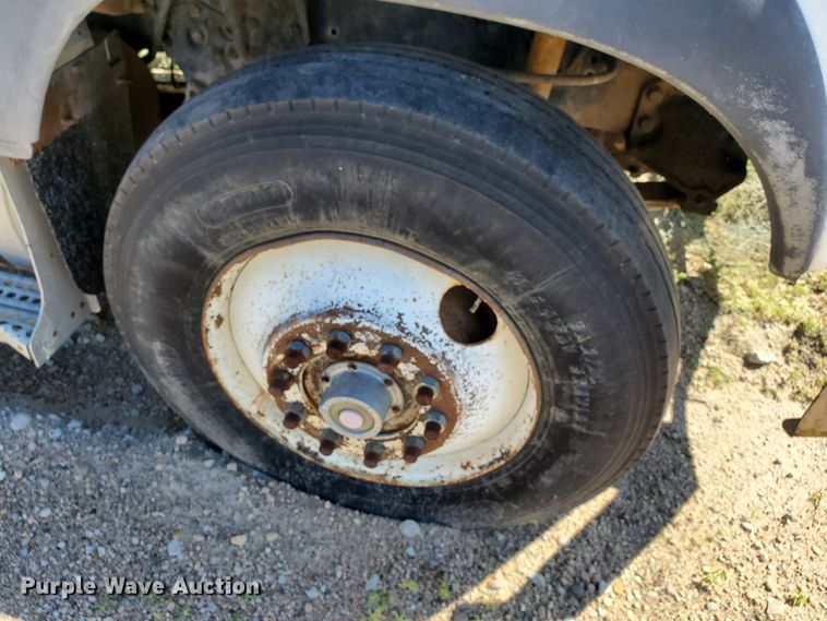 image for item GM9291 1988 Ford L9000 AeroMax  dump truck