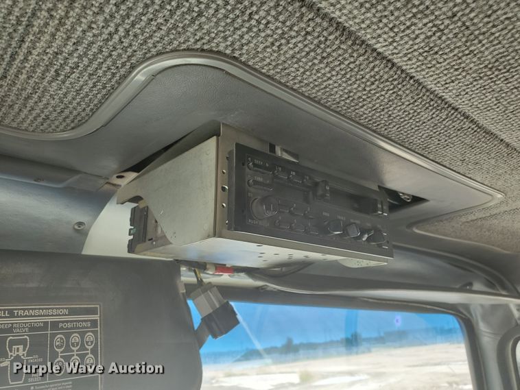 image for item GM9292 1989 Ford LTL9000  semi truck