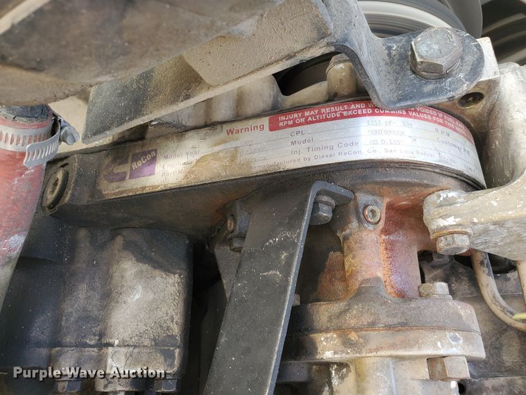 image for item GM9292 1989 Ford LTL9000  semi truck