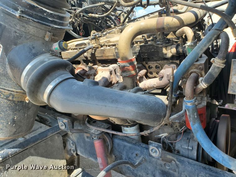 image for item GM9292 1989 Ford LTL9000  semi truck