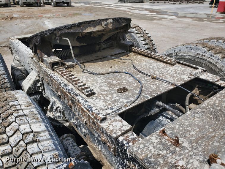 image for item GM9292 1989 Ford LTL9000  semi truck