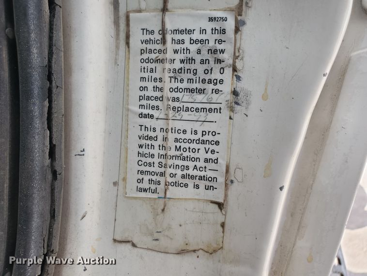 image for item GM9292 1989 Ford LTL9000  semi truck