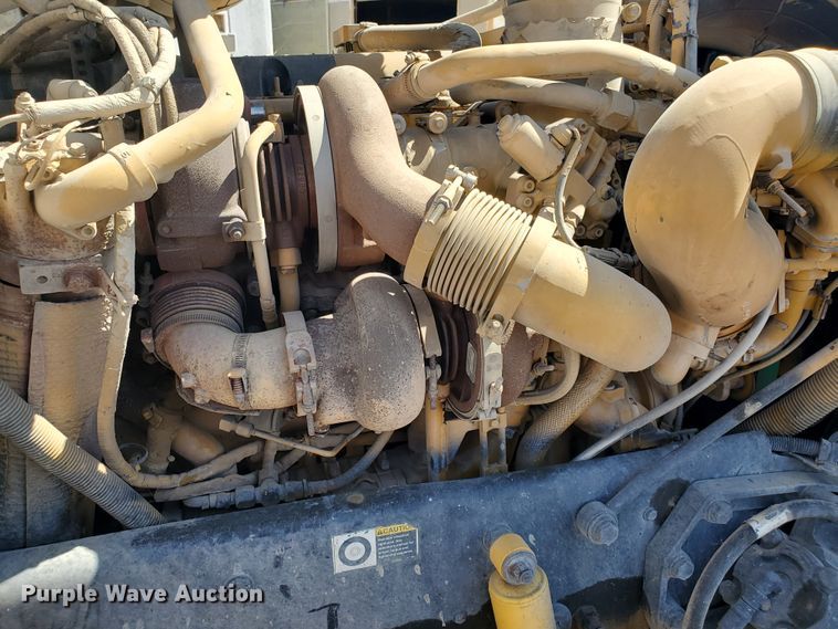 image for item GM9294 2008 Peterbilt 365  ready mix truck