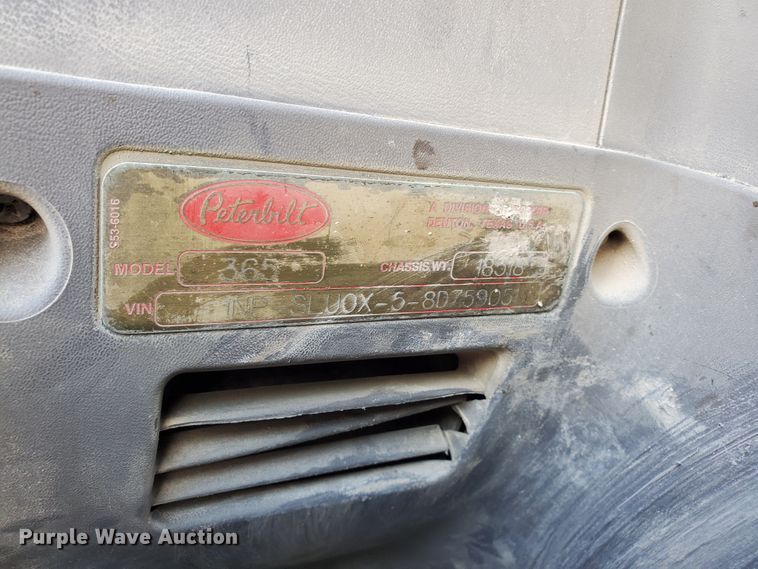 image for item GM9294 2008 Peterbilt 365  ready mix truck