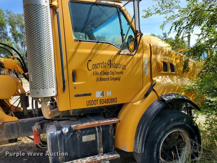 image for item GM9295 1999 Sterling L-Line  ready mix truck