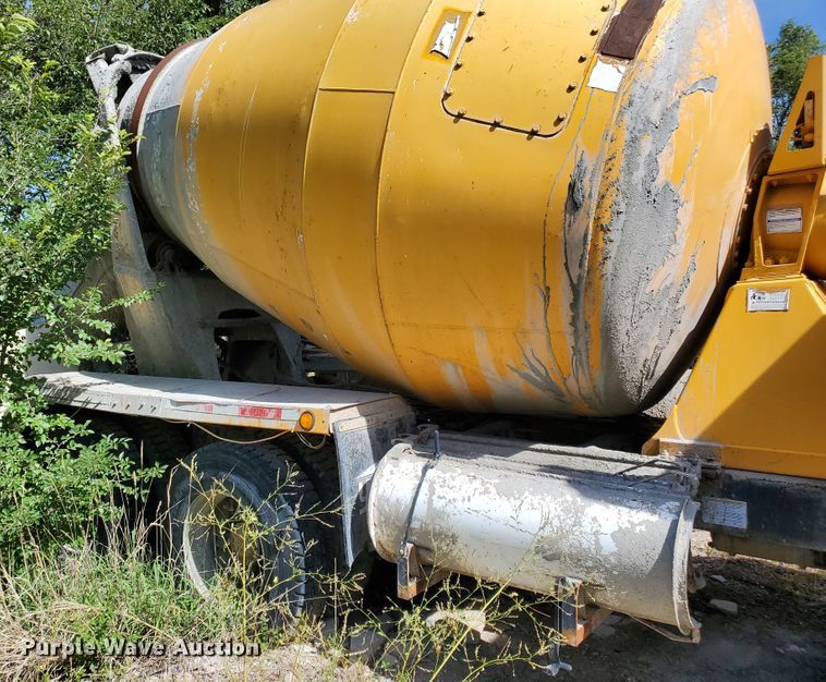 image for item GM9295 1999 Sterling L-Line  ready mix truck