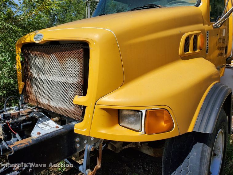 image for item GM9295 1999 Sterling L-Line  ready mix truck