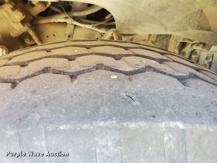 image for item GM9295 1999 Sterling L-Line  ready mix truck