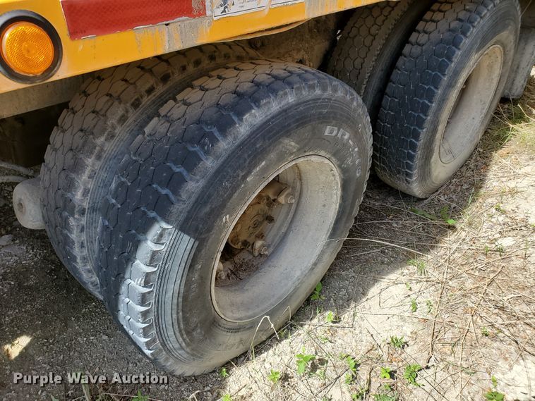 image for item GM9295 1999 Sterling L-Line  ready mix truck