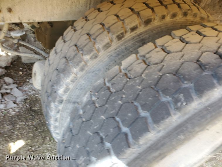 image for item GM9295 1999 Sterling L-Line  ready mix truck