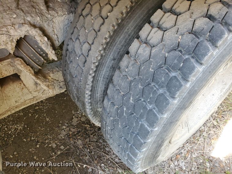 image for item GM9295 1999 Sterling L-Line  ready mix truck