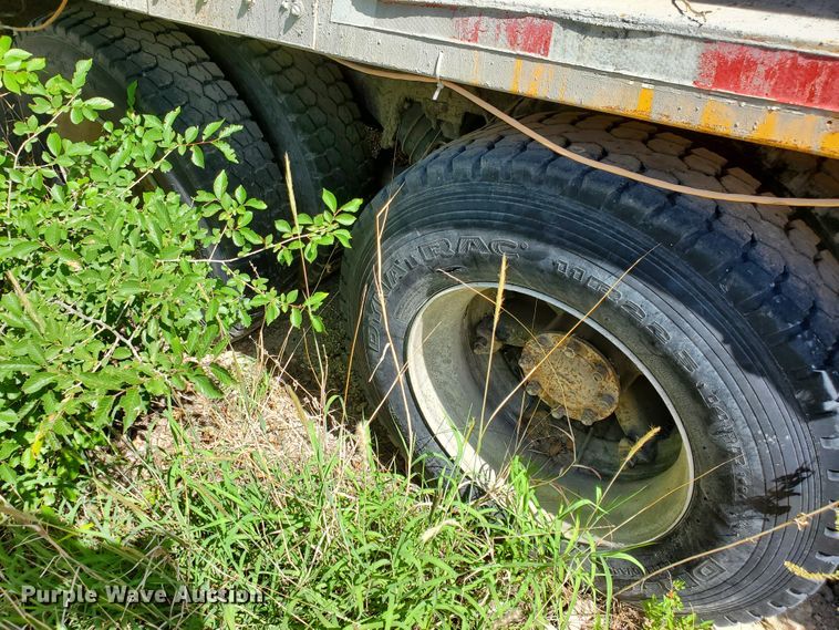 image for item GM9295 1999 Sterling L-Line  ready mix truck