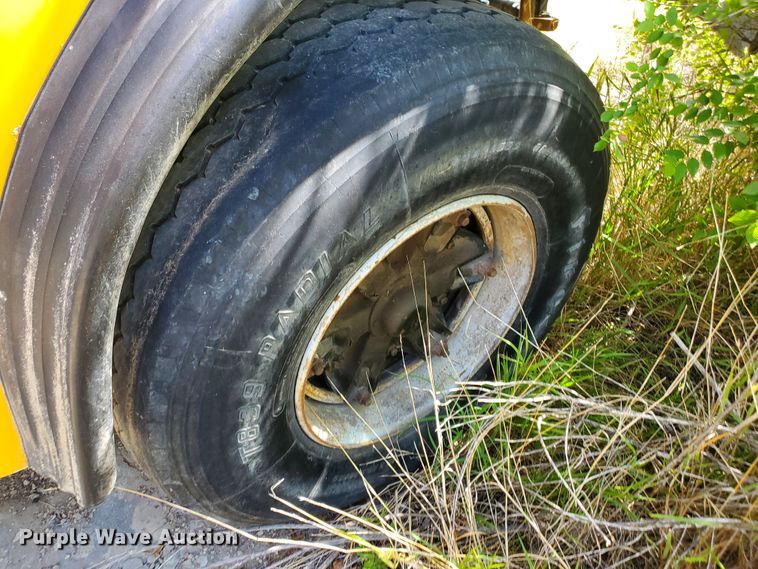 image for item GM9295 1999 Sterling L-Line  ready mix truck