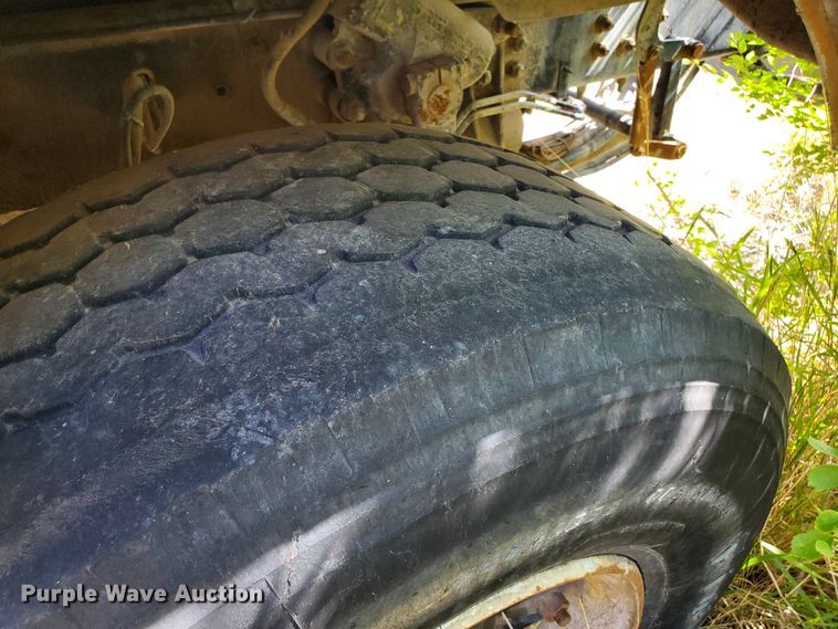 image for item GM9295 1999 Sterling L-Line  ready mix truck