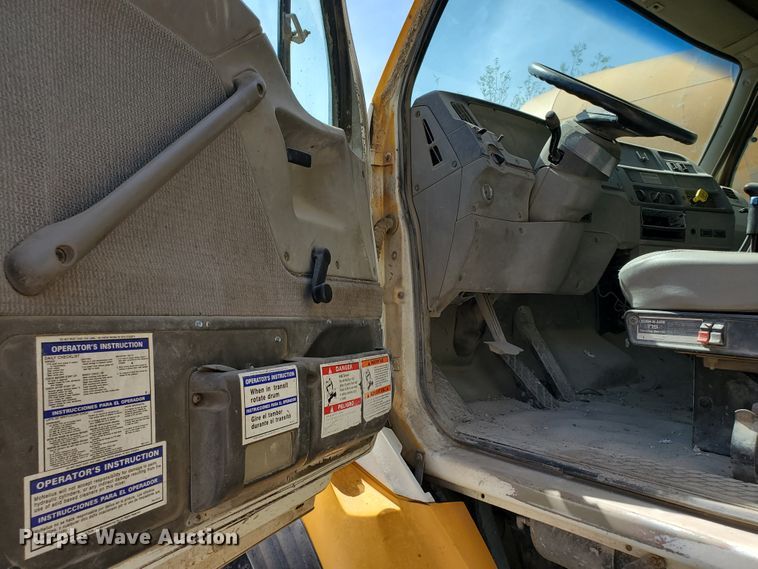 image for item GM9296 1998 Ford LT8000  ready mix truck